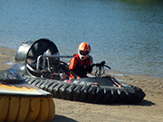 AU Hovercraft on starting line
