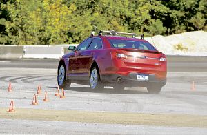 AU GPS Ford Taurus car