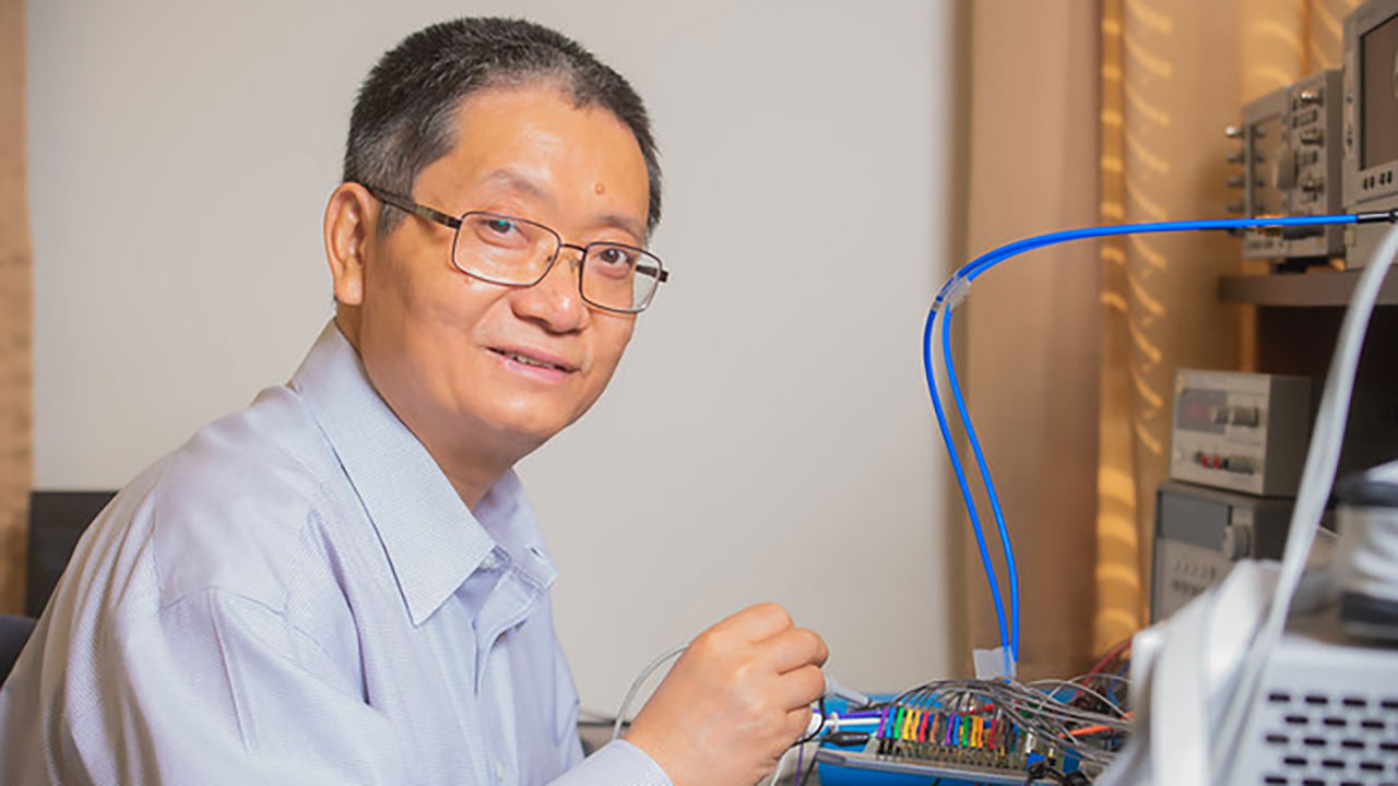 Fa Foster Dai joined Auburn's faculty in 2002 after working six years integrating circuit products for wireless, satellite and optical networks.