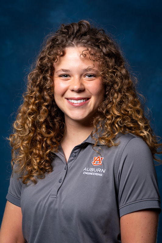 Macy Scism headshot