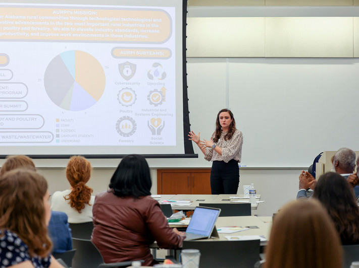 Project manager, Caroline Whiting, presenting at a Rural Hub meeting