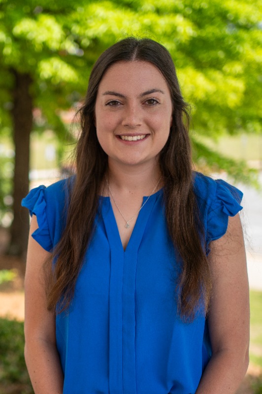Abby Weaver Headshot