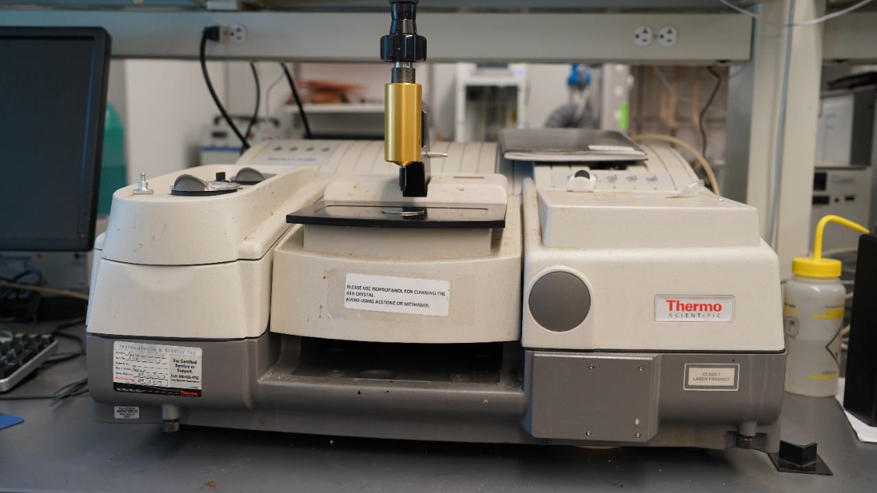 Thermo Nicolet 6700 FTIR