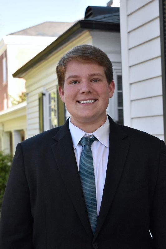 cale dollar headshot