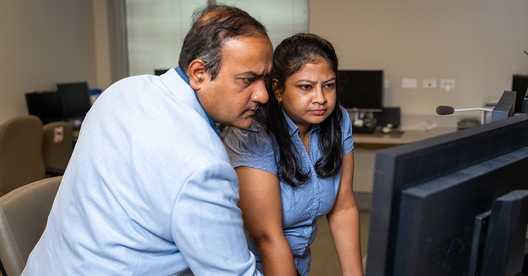 Joshita Majumdar, right, a graduate student in the Department of Electrical and Computer Engineering, and Gopikrishna Deshpande, the Godbold Professor in the Department of Electrical and Computer Engineering, used equipment at the Auburn University Neuroimaging Center, including the 7-Tesla MRI scanner, to study glutamate levels in the brain.