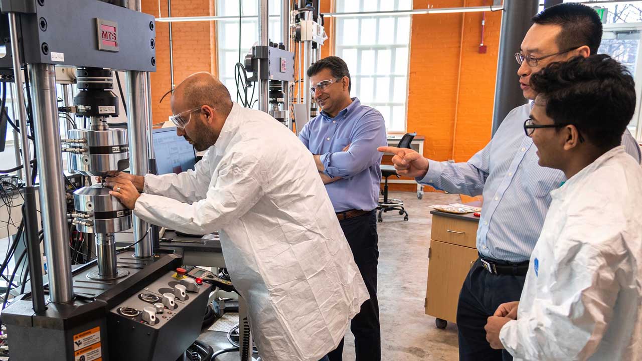 Scientists in Auburn’s National Center for Additive Manufacturing Excellence conduct fatigue testing on an additively manufactured part.