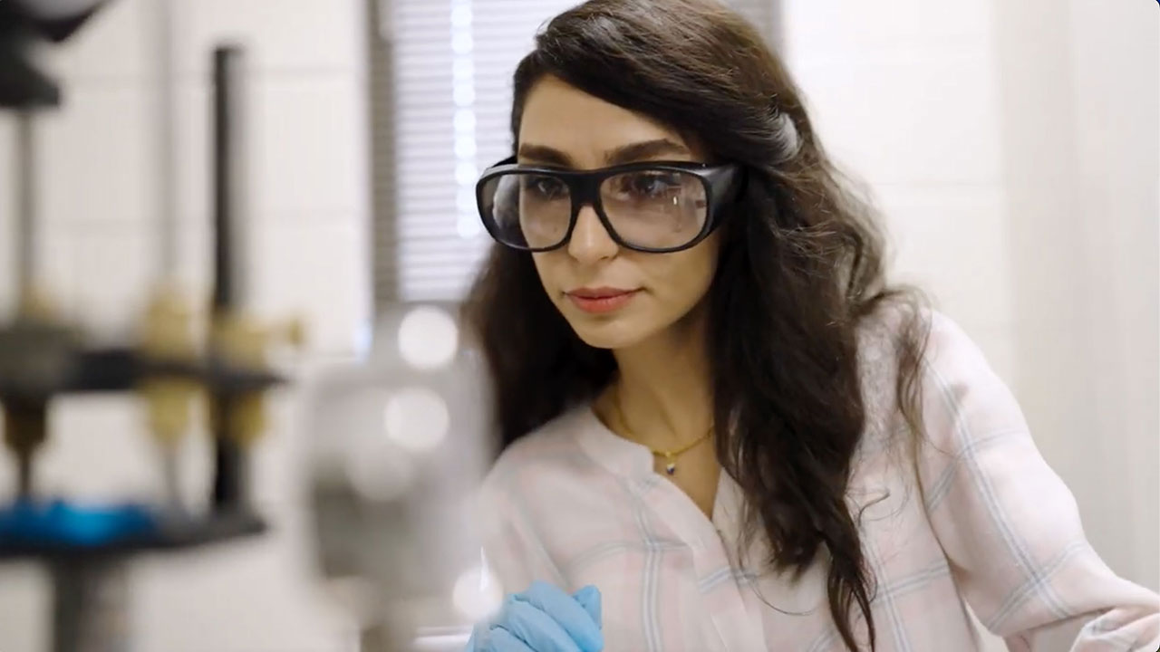 Parvin Fathi-Hafshejani, a graduate student in electrical and computer engineering, founded Dropllel, an accurate, rapid and cost-effective detection of viruses, successfully lowering the possibility of large-scale spread.