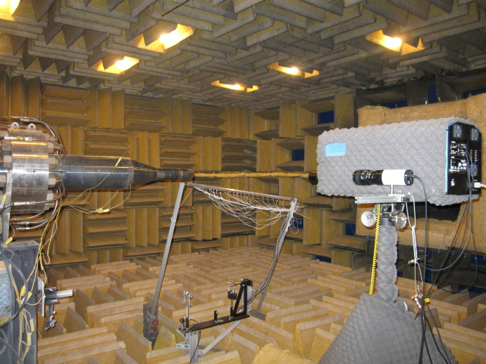 Experimental setup in the test chamber of the Anechoic Jet Lab