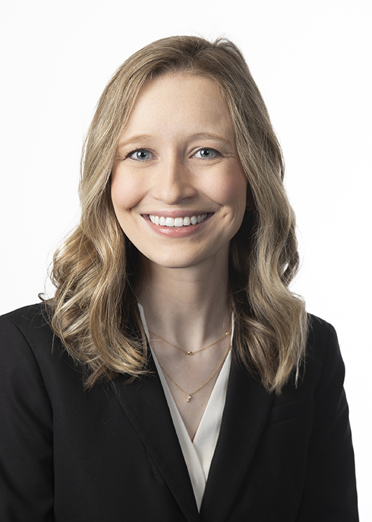 Kathryn Eckhardt Headshot