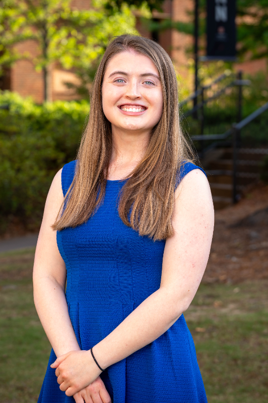 Sophia Halstead headshot