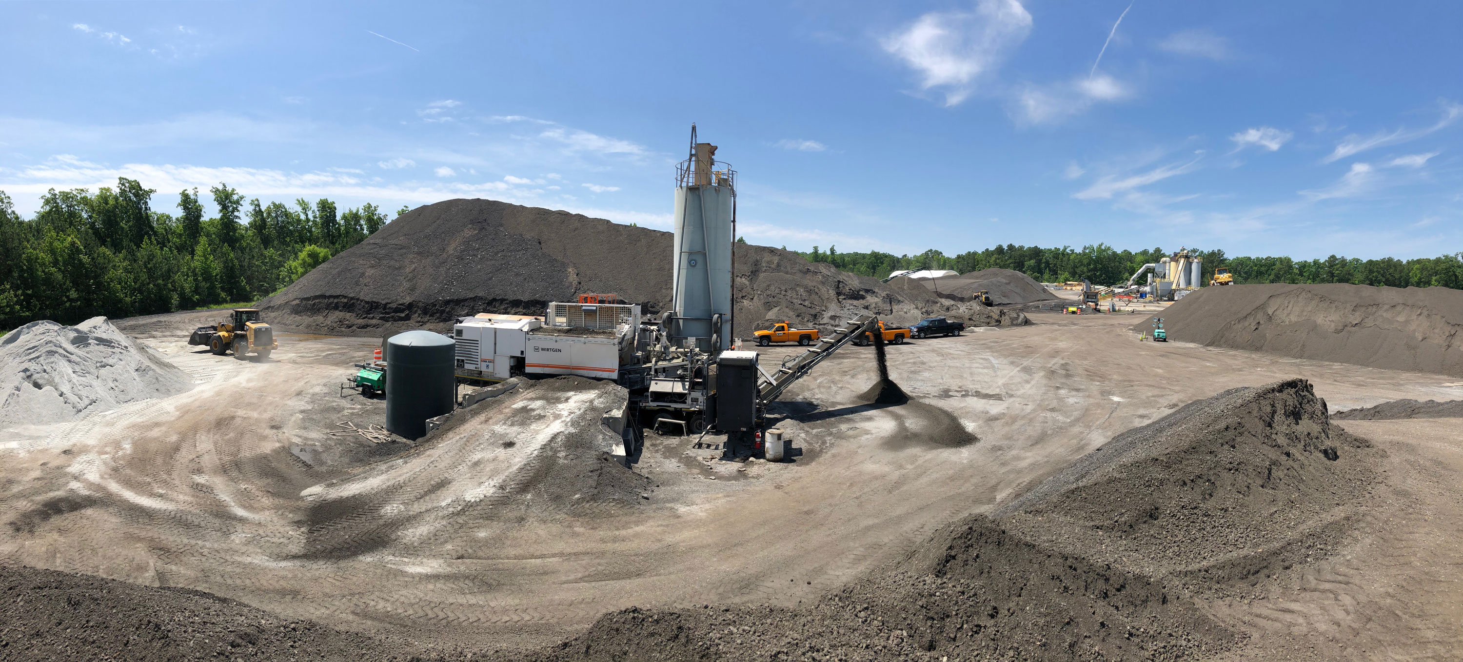 In cold central plant recycling, the asphalt recycling takes place at a central location using a stationary cold mix plant.